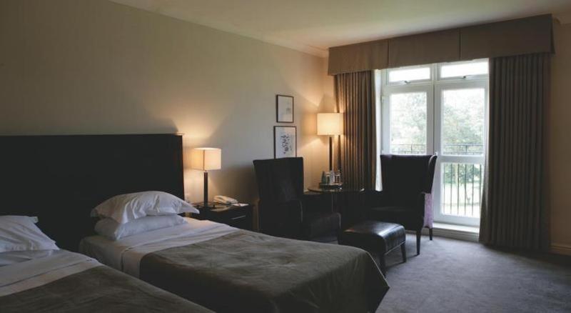 Macdonald Hill Valley Hotel Golf & Spa Whitchurch  Chambre photo
